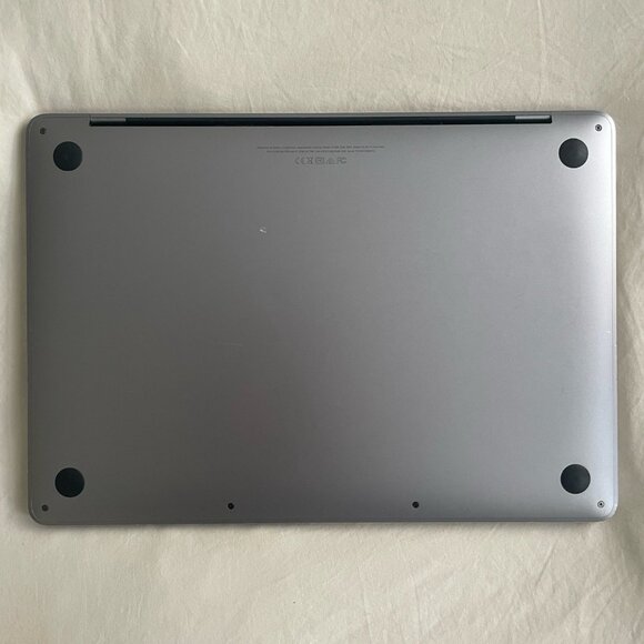 2017 MacBook Pro 13” - 2.3 GHz Core i5 - Picture 6 of 8